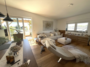 Exklusives Penthouse-Wohnen in Karlsdorf: Fernsicht & Top-Energiewerte, 76689 Karlsdorf-Neuthard, Penthousewohnung
