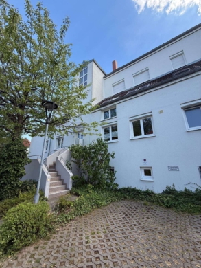 Ettlingen: Ruhiges Wohnen mit Weitblick: Charmante 5-Zimmer-Wohnung, 76275 Ettlingen, Wohnung