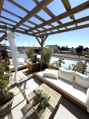 Exklusives Penthouse-Wohnen in Karlsdorf: Fernsicht & Top-Energiewerte, 76689 Karlsdorf-Neuthard, Penthousewohnung