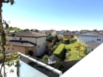 Sicht von Balkon - Exklusives Penthouse-Wohnen in Karlsdorf: Fernsicht & Top-Energiewerte