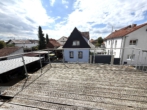 Terrasse - Wörth: Haus mit Seele, Raum für Ideen und Zukunft: Sonnenterrasse, Kaminwärme und Nebengebäude