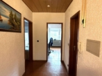 Flur - Ankommen, Durchatmen & Wohlfühlen – Charmante 3-Zimmer-Dachgeschosswohnung mit Loggia in Jockgrim!